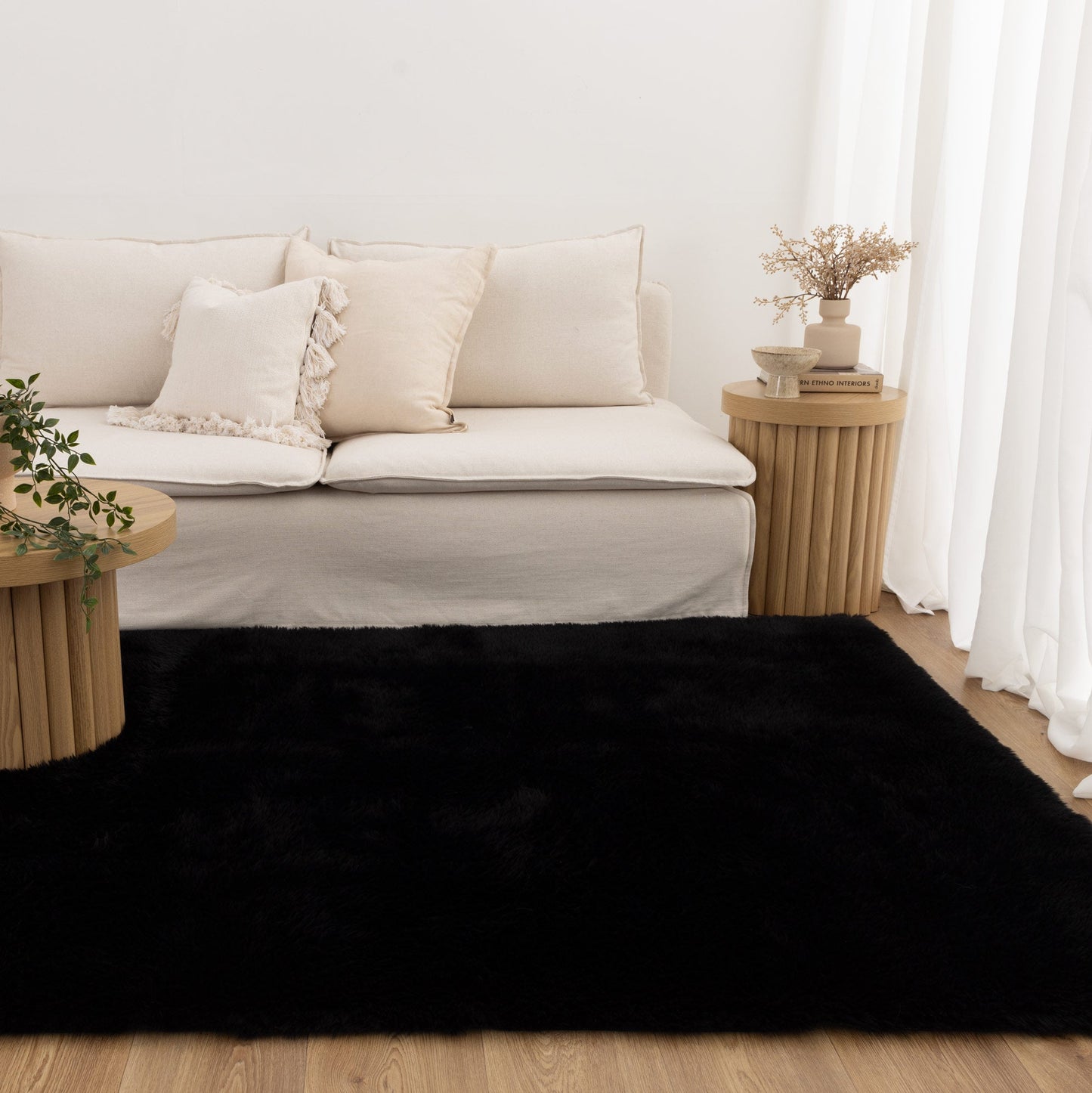 Lyla Machine Washable Shaggy Black Rug