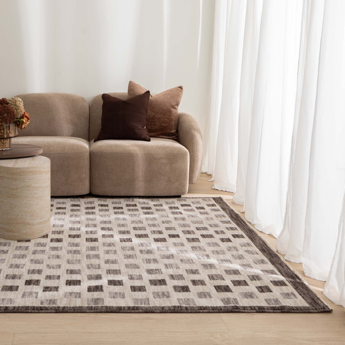 Horizon Ivory Grey Checkered Rug H102